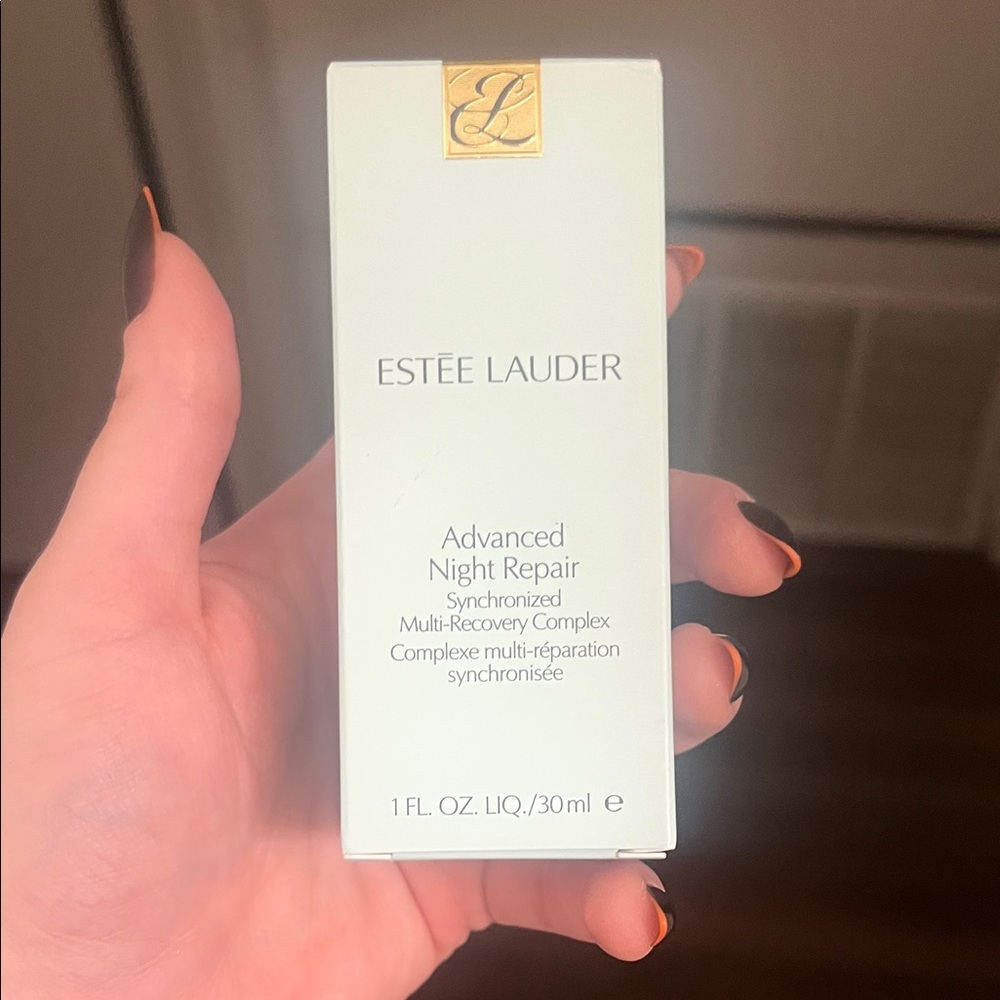 Estee Lauder Advanced Night Repair Serum - White and Gold
